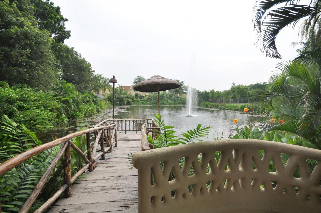 Vedic Village Spa Resort Kalkutta Exterior foto